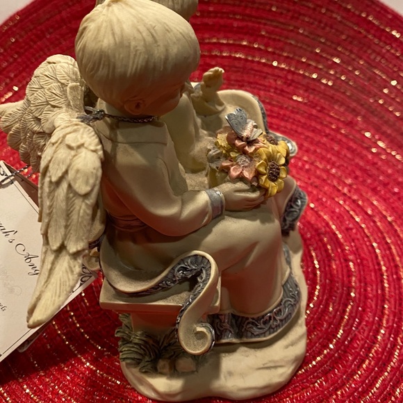 Sarah’s Angels Figurine - Picture 6 of 9